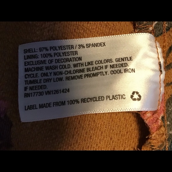 Xhiliration Dress. - Picture 6 of 8